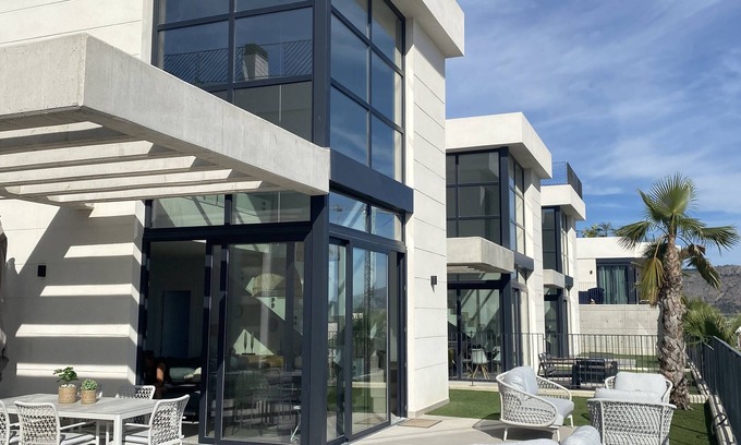 Polop House | Magnifique Maison de Vacances Entre mer et Montagne