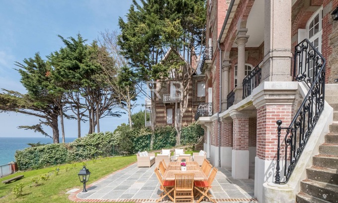 Dinard House | Magnifique Maison Familiale Avec Accès Direct à la Plage