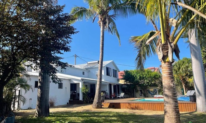 Saint-Paul Villa | Magnifique Villa Avec Piscine - Ouest de L'île
