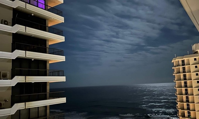 Main Beach Apartment | Main Beach Gold Coast