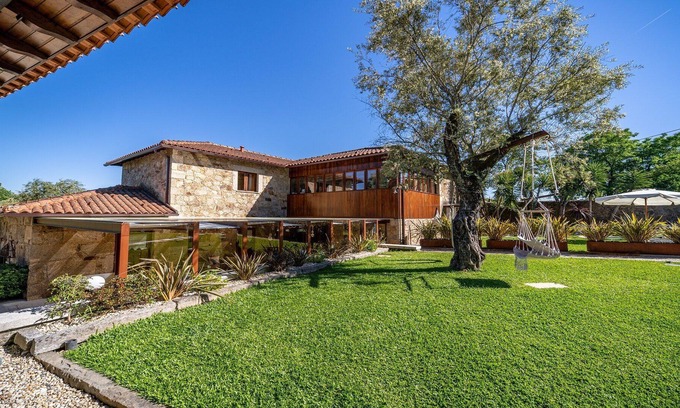 Amares House | main house