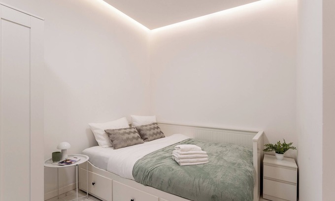 Warszawskie Apartment | Main Square Deluxe Studio