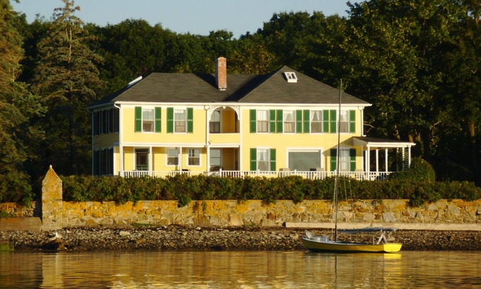 Cape Porpoise House | Maine Oceanfront 5 bedroom house in Kennebunkport. Tennis, golf, biking
