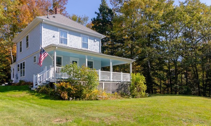 Bayville House | Maine Stay