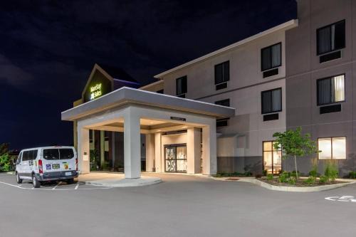 Bridgeton Hotel | MainStay Suites St Louis Airport