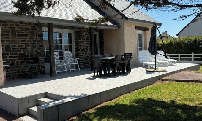 Anneville-sur-Mer House | Maison à 250 Mètres de la Plage Pour Passer de Beaux Moments en Famille