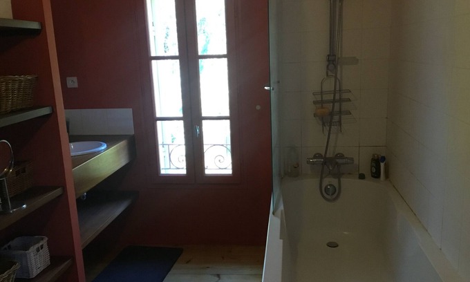 Pessac Condo | Maison Ancienne Mitoyenne, 17 km de Bordeaux, 25 km D'arcachon