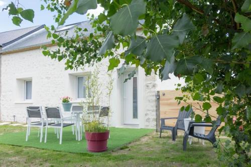 Saint-Denis-en-Val Apartment | Maison/appartement avec jardin