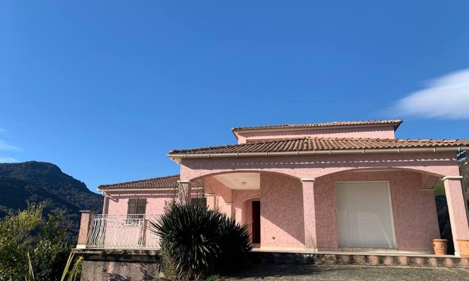 Pietra-di-Verde House | Maison Avec Grande Terrasse, VUE Magnifique Mer, Montagne, Chambre Parentale