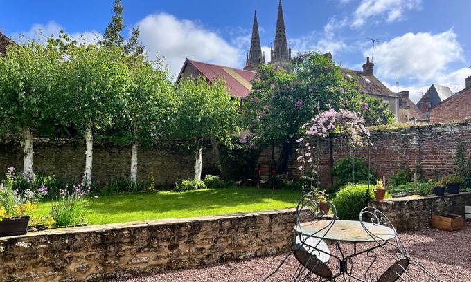 Sees House | Maison chaleureuse avec jardin - Pause Normande
