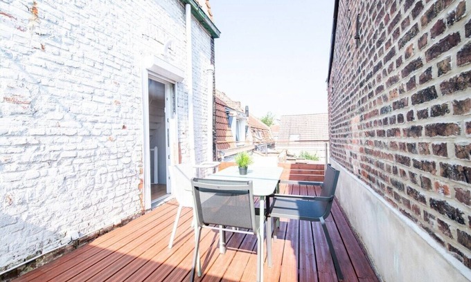 Croix House | Maison cosy 4 chambres, terrasse, garage privé