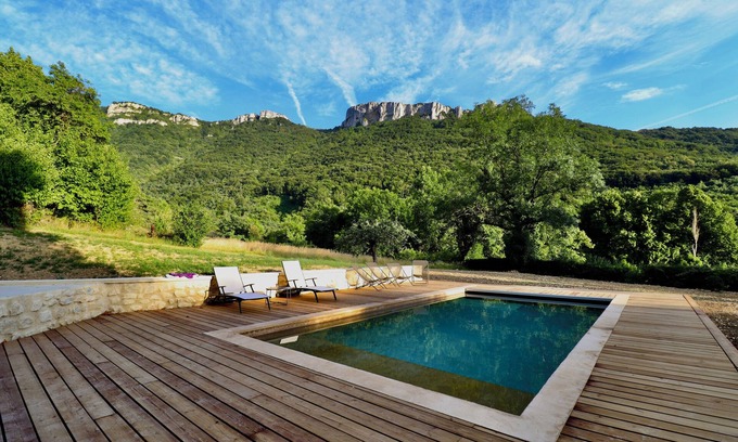 Peyrus House | Maison de Campagne au Pied du Vercors