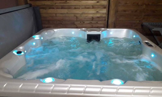 Lamentin House | Maison de Campagne Avec Jacuzzi et Jardin