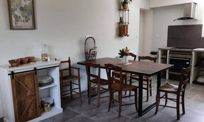 Montbron House | Maison de campagne, bulle de verdure