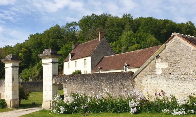 Genille House | Maison de Charme, au Coeur de la Forêt de Loches, Pour les Amoureux de la Nature