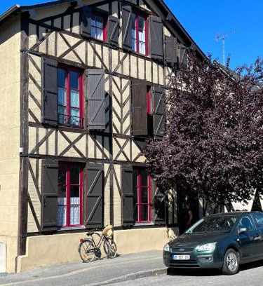 Cormeilles House | Maison de la Calonne - Riverside house & terrace