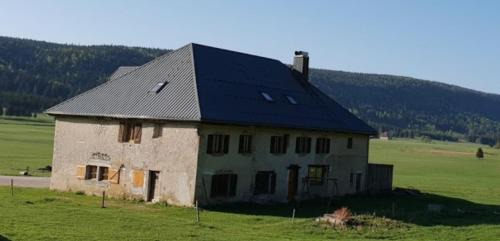 Chapelle-des-Bois House | Maison de la Combe des Cives