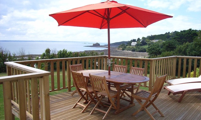 Trebeurden House | Maison de la Plage direct access to the sandy beach Sea view