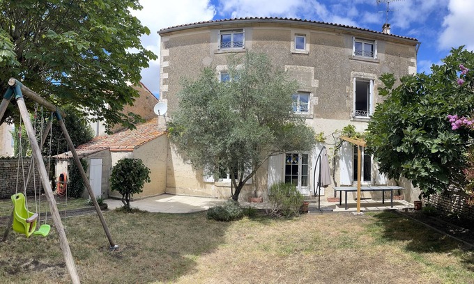 Maillezais House | Maison de vacances au cœur d’un village touristique du Marais Poitevin