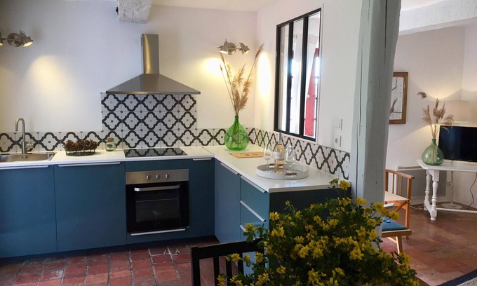 Rognes House | Maison du Berger in the heart of a Provencal vineyard