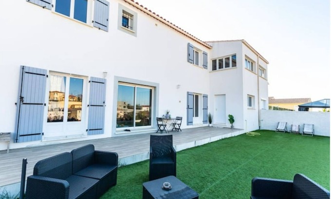 Notre-Dame-Limite House | Maison en Hauteur Avec vue mer à Marseille