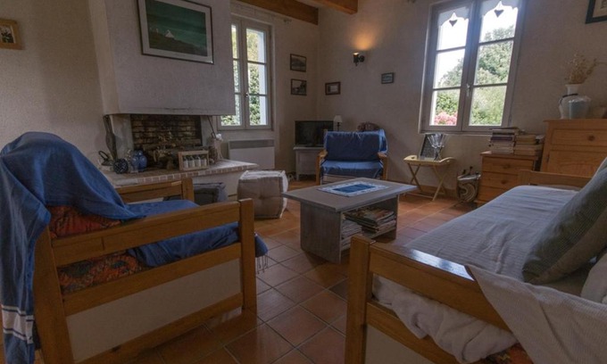 Le Palais House | Maison Familiale : Proche Centre et Plage, Jardin et Terrasse, Calme et Confort Assurés - FR-1-418-116