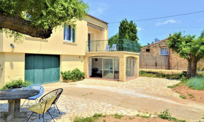 Saint-Laurent-La-Vernede House | Maison de Vacances Avec Jacuzzi