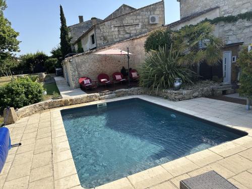 Saint-Estephe House | Maison JEROBOAM