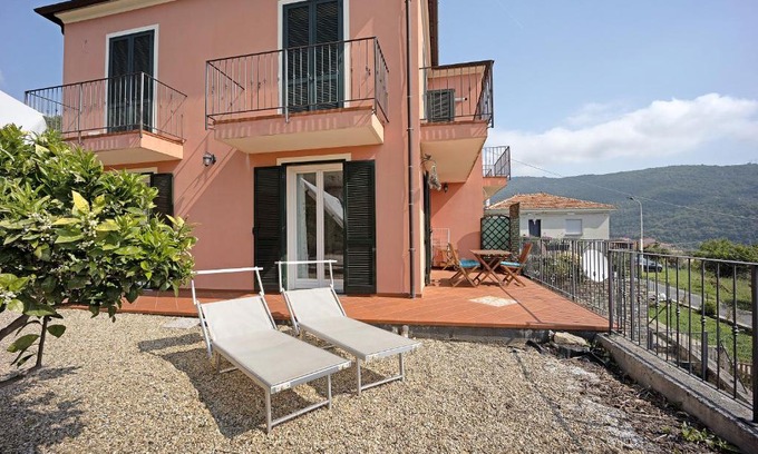 Diano Arentino Apartment | Maison Laura