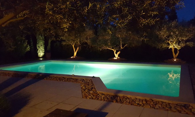 Jonquieres House | Maison Le Clos des Oliviers in the heart of Provence in Vaucluse for 4 people