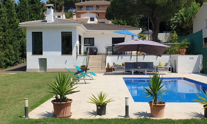 Calafell House | Maison Moderne Piscine Privée 4kms des Plages