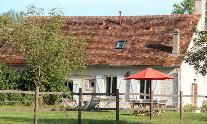 Fontaines-en-Sologne Apartment | Maison MOZ Grande Suite Entre Chambord et Cheverny Idéale Pour se Ressourcer