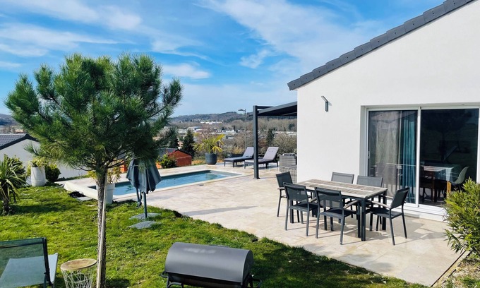 Boulazac-Isle-Manoire House | Maison Neuve Avec Piscine 10 min de Perigueux