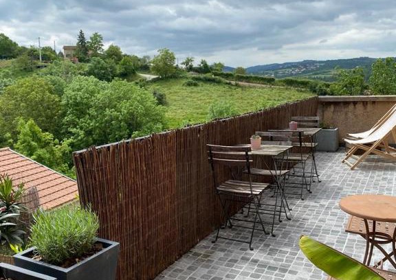 Courzieu House | Maison sur cour