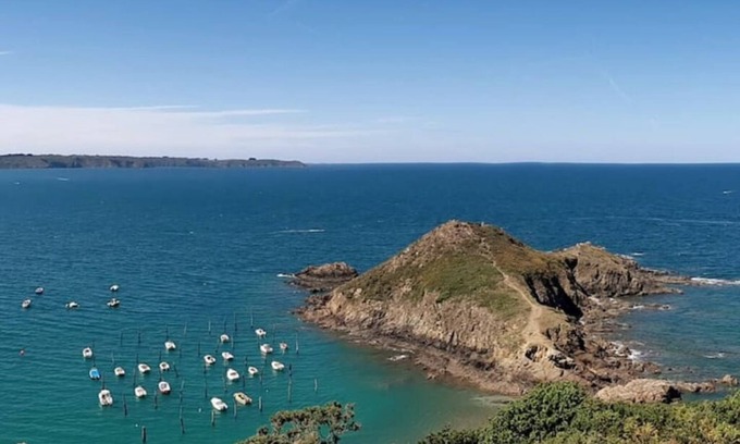 Plourhan House | Maison Ty Rozame, à 5 Minutes des Plages de St Quay Portrieux, à la Campagne