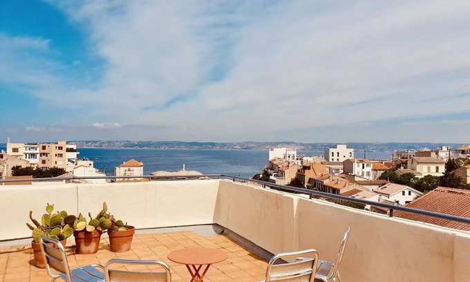 Endoume House | Maison Vue Mer Panoramique La Mascotte Malmousque Marseille