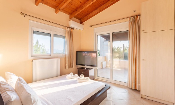 Eretria House | Maisonnette D’Amira