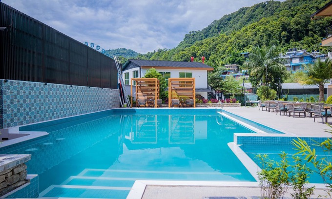 Pokhara Hotel | Majestic Lakefront Hotel & Suites