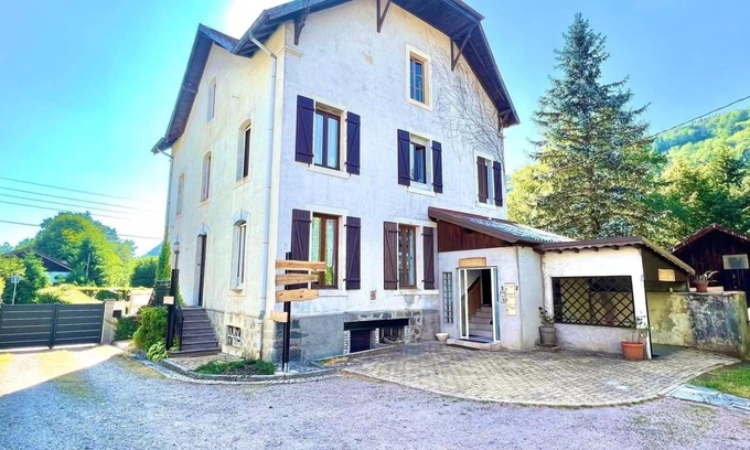 Cornimont House | Majestic Mountain - magical place - 20 people