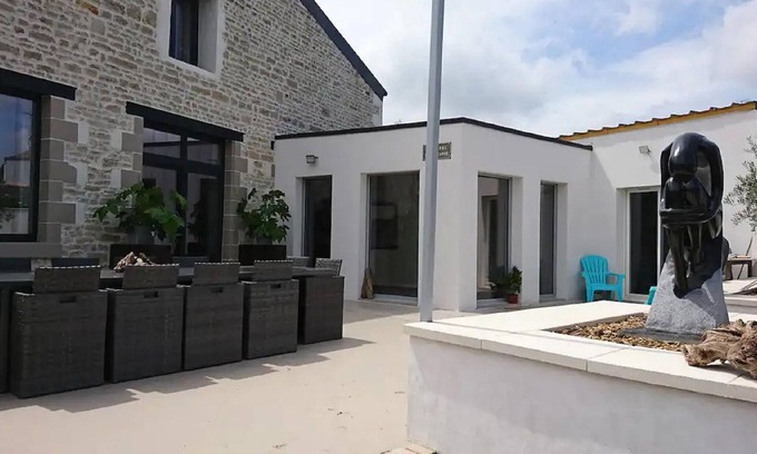 Nuaille d'Aunis House | Majestic villa in Nuaillé-d'Aunis with sauna