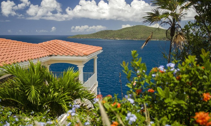 Estate Peterborg Villa | Make Your Vacation a Dream Come True at Villa Joie de Vivre!