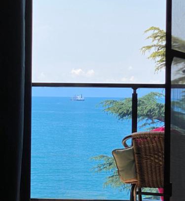 Makhinjauri Apartment | Makhinjauri - First Line Sea View