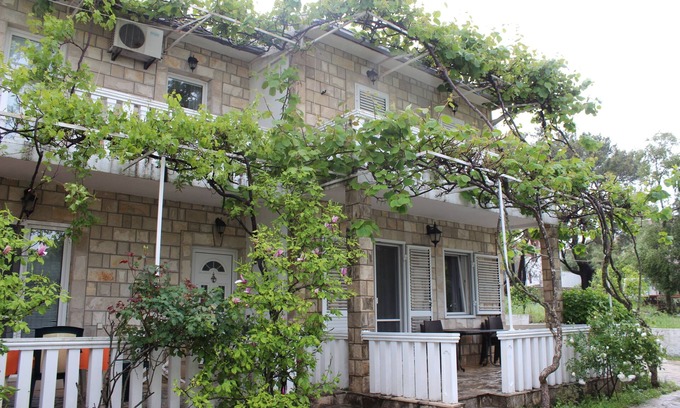 Radovici Apartment | Maki Apartments