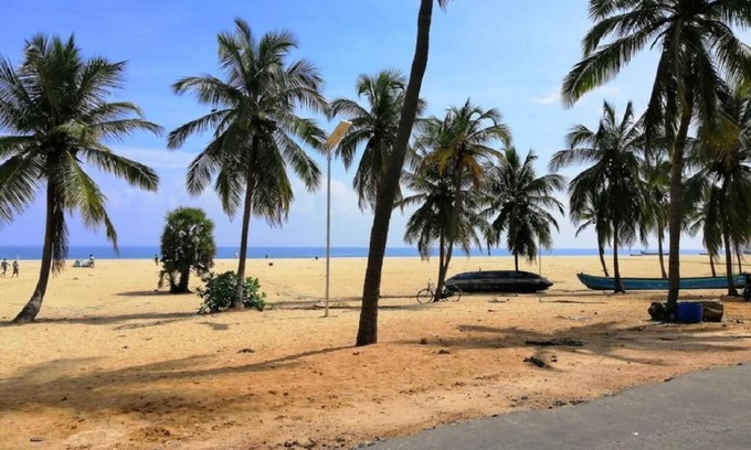 Manmunai North Bed & Breakfast | Mala's Home Stay