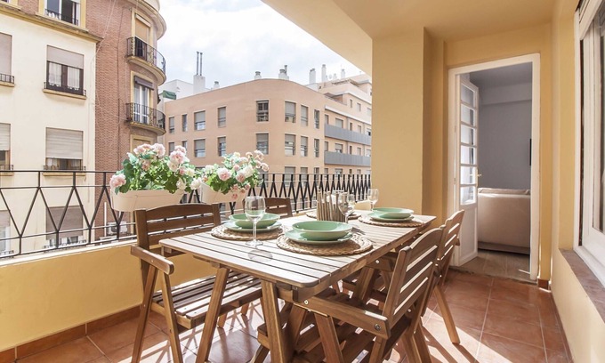 La Trinidad Apartment | Malaga Holidays City Center 3 bedrooms & Terrace