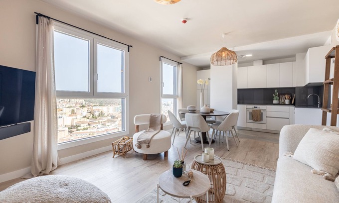 Palma-Palmilla Apartment | Malaga Skyline 5 Pool & Parking Free
