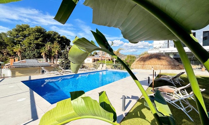 El Candado Villa | MalagadeVacaciones - Candado Golf with Pool