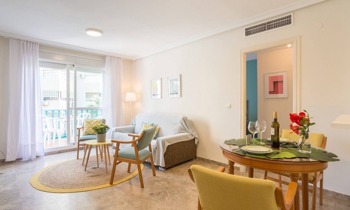 Torremolinos Apartment | MalagaSuite Lux Beach & Pool