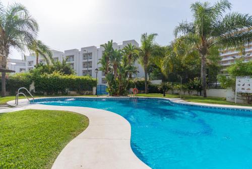 Torremolinos Apartment | Malagasuite Lux Beach & Pool