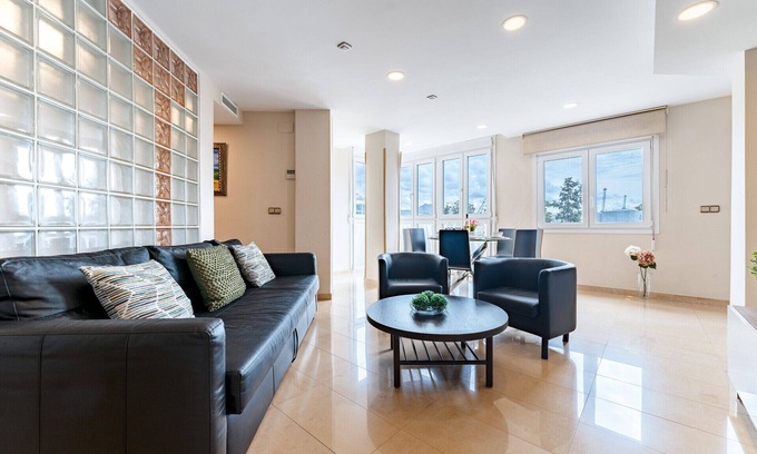 Plaza de Toros Vieja Apartment | MalagaSuite River Views Center